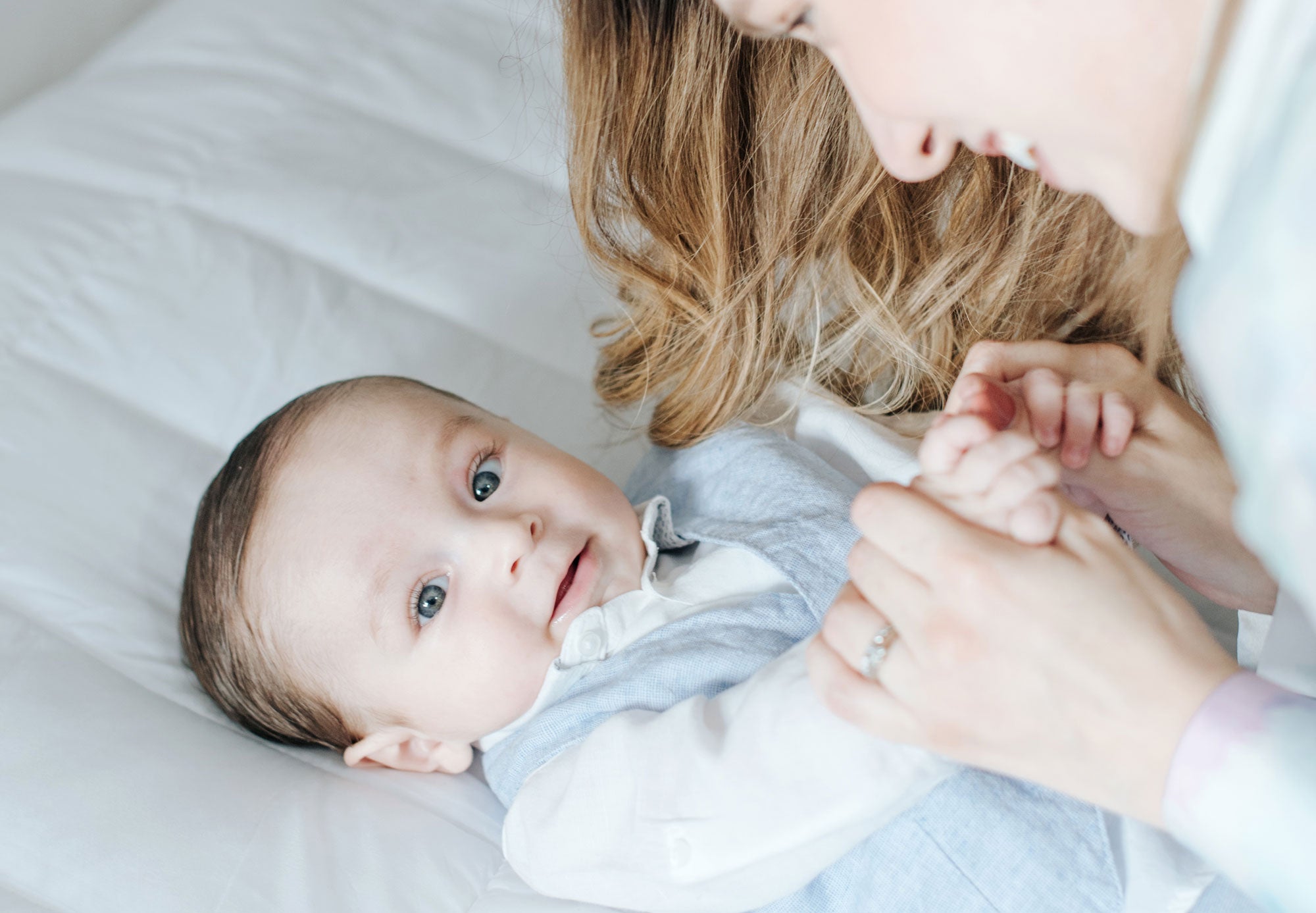 bebé no se queda con hambre en la lactancia materna, incrementa tu banco de leche con Lactana